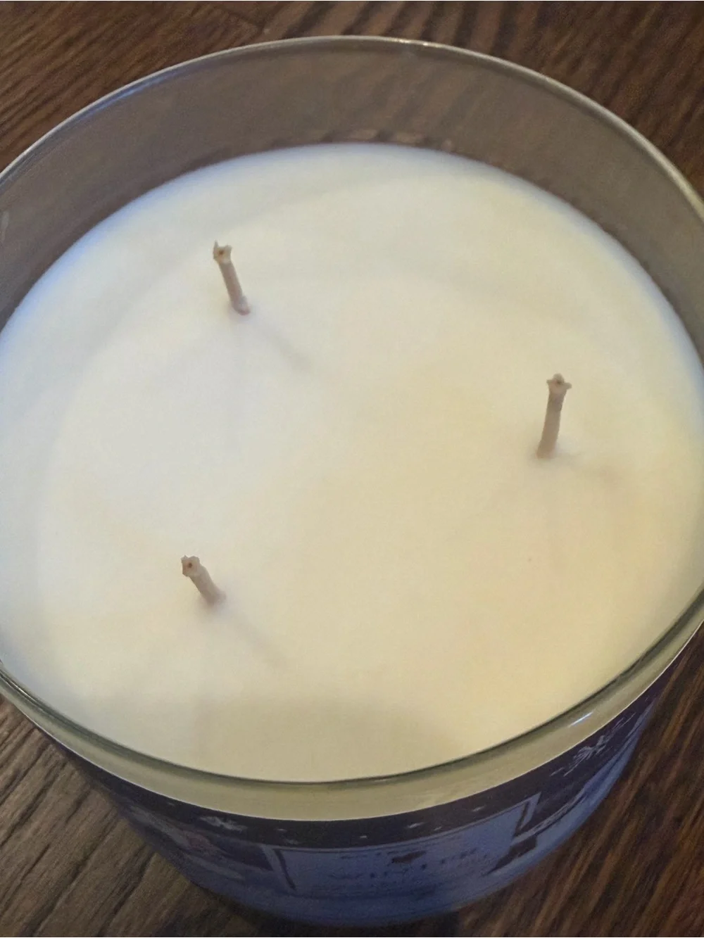 Bath & Body Works Winter Scented Candle - Blue & White